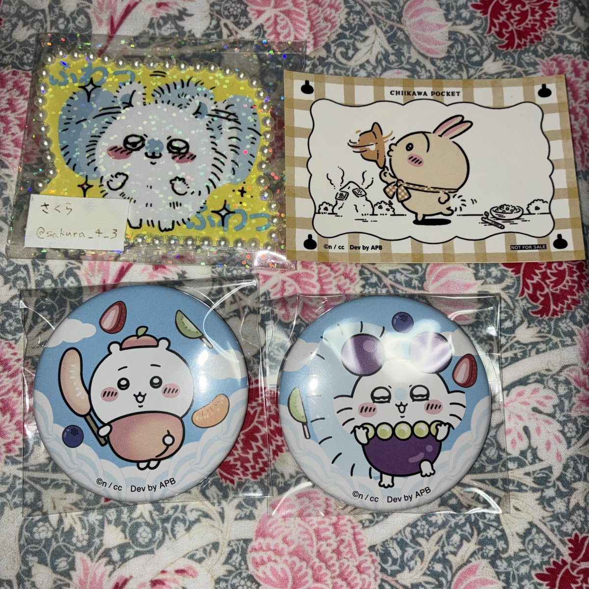 sakura_4_3's tweet photo. 【交換】ちいかわ ちいぽけ mini POPUPSTORE ステッカー 特典 缶バッジ フルーツ

譲 うさぎ、モモンガ、ちいかわ
求 ステッカー→モモンガ&amp;古本屋
缶バッジ→ラッコ、ハチワレ

札幌で手渡し、郵送希望 https://t.co/agjPntersf