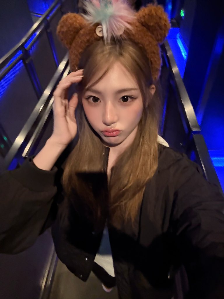 Kittyyyyyyyyya's tweet photo. 260927
#신위 #XINYU #周心语 https://t.co/kNWOFL9hfL