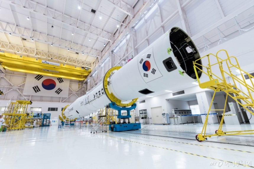 CNSpaceflight's tweet photo. South Korea’s Nuri (KSLV-II) F5 launch is set for October 7 from Naro Space Center. 🚀🇰🇷 It will carry a record 15 satellites—5 microsats (NeonSat-2~6) and 10 cubesats https://t.co/htZWdfrhdS