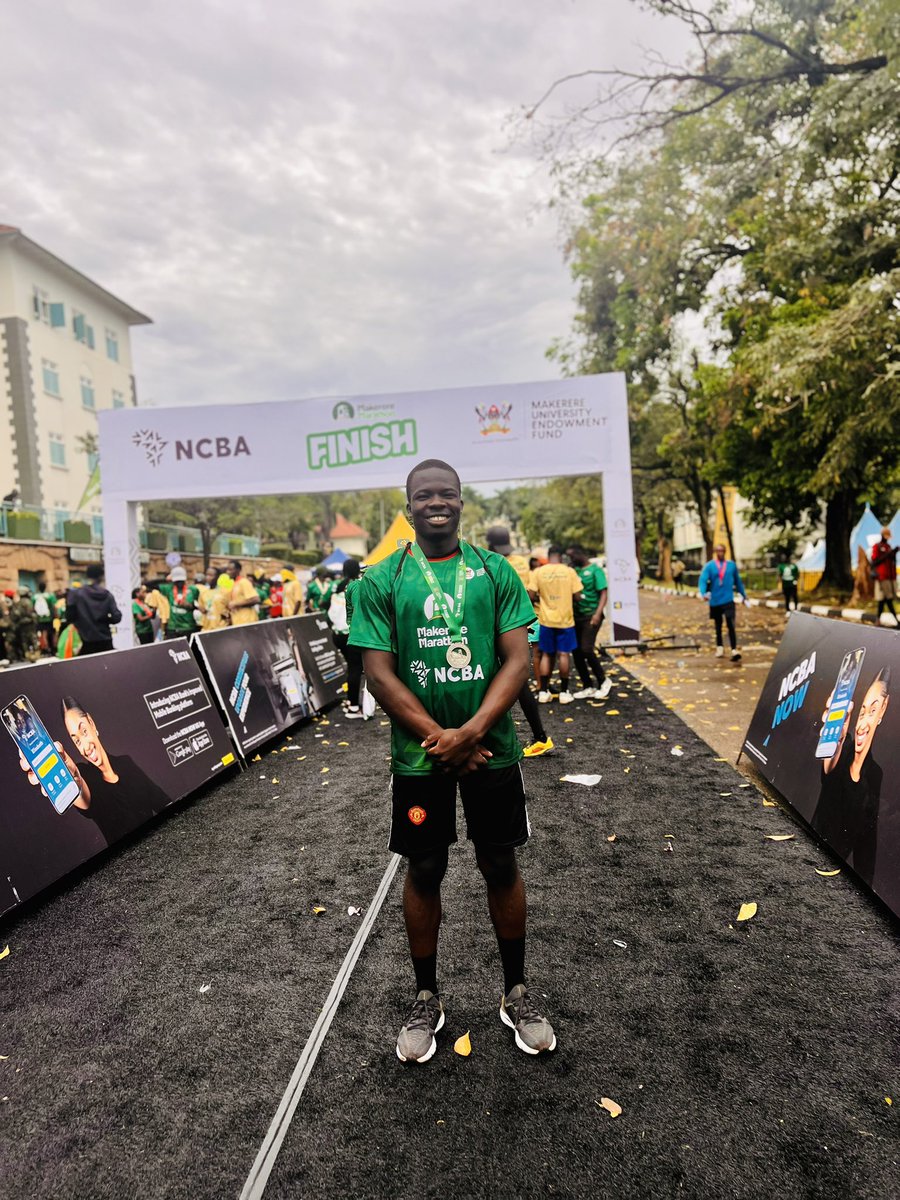 Mbabalikeneth's tweet photo. Today we managed to run and represent the mighty college of @MaKCEES in the @MakRun_Ug and I managed to run the 21km race thank you @Makerere @MESA23202526 https://t.co/pVrZRZB3u1