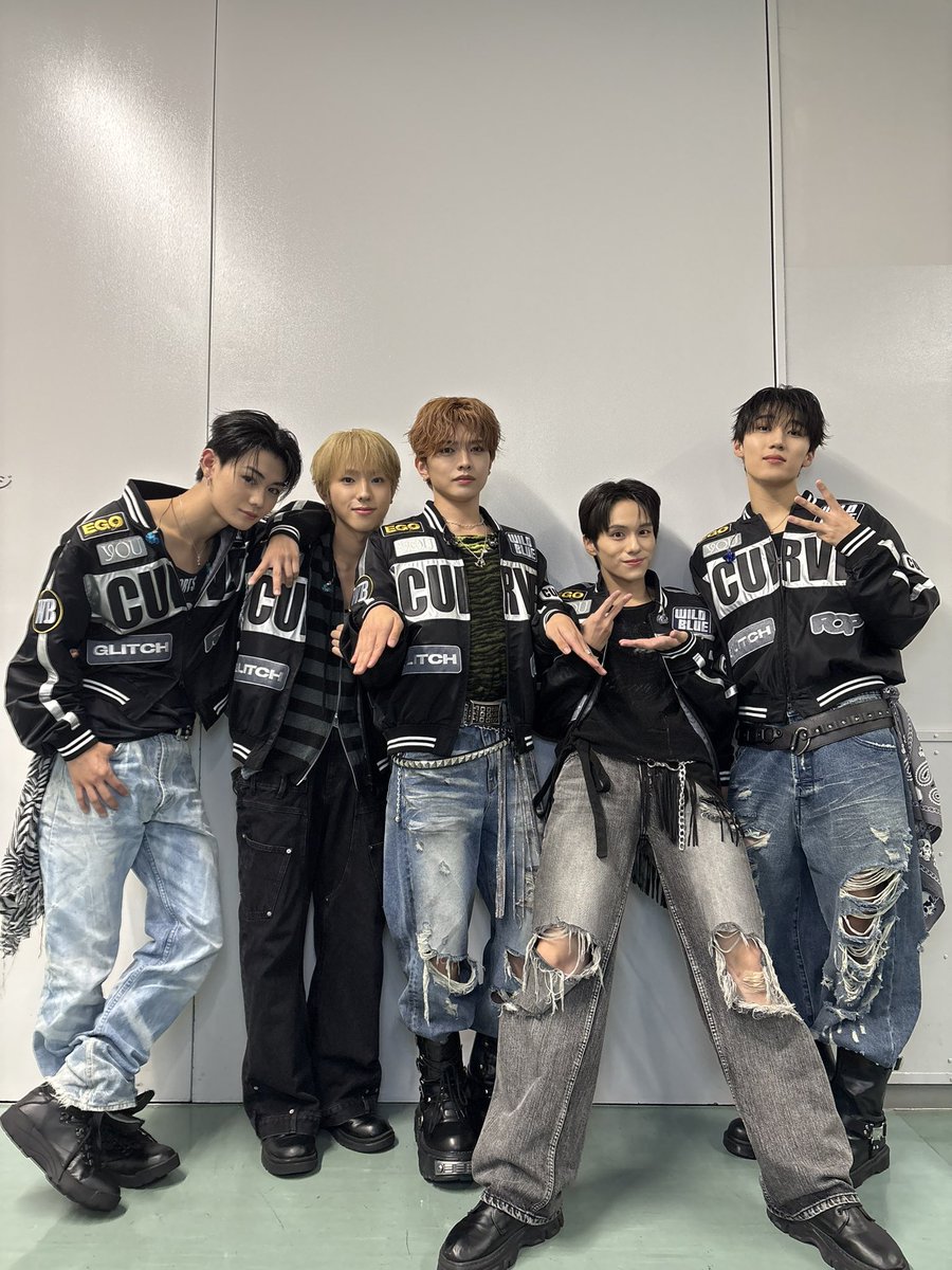 wildblue_ykme's tweet photo. [WILD BLUE]

𝗪𝗜𝗟𝗗 𝗕𝗟𝗨𝗘 𝗟𝗜𝗩𝗘 𝗧𝗢𝗨𝗥 𝟮𝟬𝟮𝟲 〜𝗖𝗨𝗥𝗩𝗘〜
【福岡】 福岡国際会議場 メインホール

ツアー3日目！
ありがとうございました✨

最高に盛り上がったばい！？

#WILDBLUE #WB_CURVE https://t.co/K9oVdNSnKM