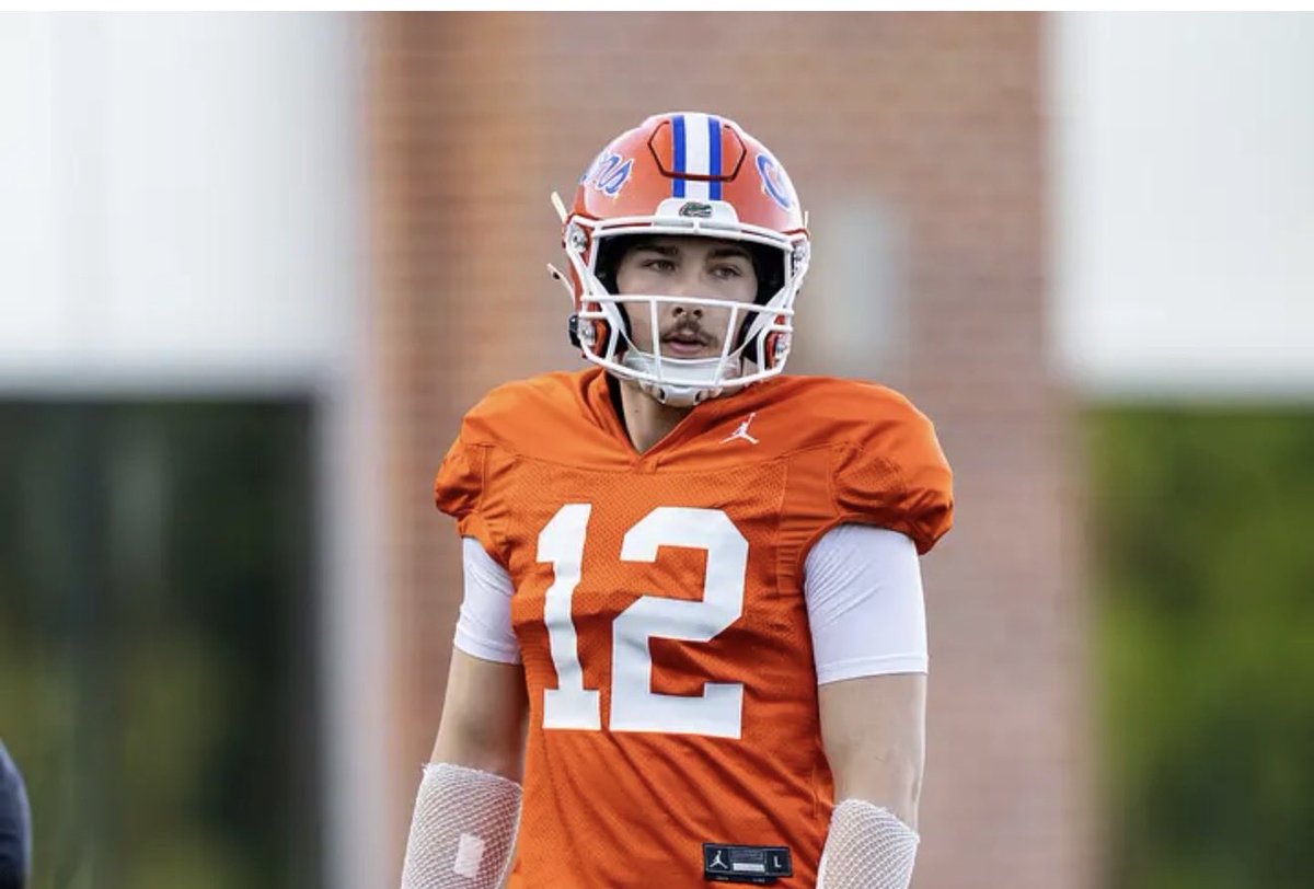 saltyfan's tweet photo. Aaron Philo appreciation post:

I didn’t know what to think when Philo was named starter but man he really knows how to run Buster Faulkner’s offense. 

He knows where to go with the ball &amp; gets it to the playmakers. Real definition of a QB 🐊

#Gators #Florida #Baugh #Sumrall https://t.co/BApux44yj9