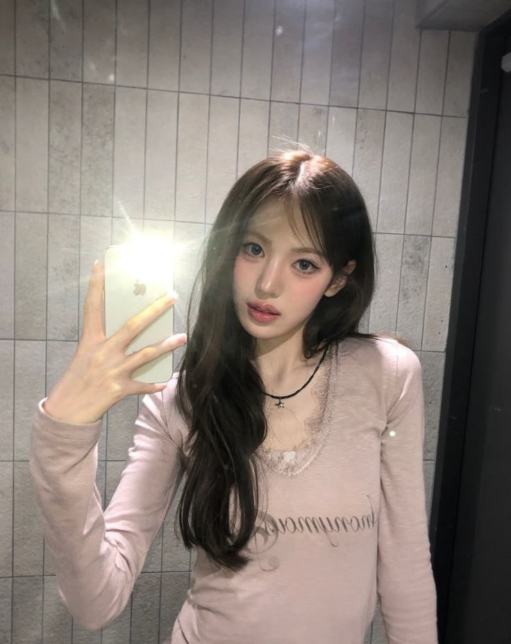 TunersAshey's tweet photo. sebelum kita mulaikan boleh pap mirror selfienya dulu, aku mau lihat yang cakep cakep https://t.co/FL1rKQrKr5