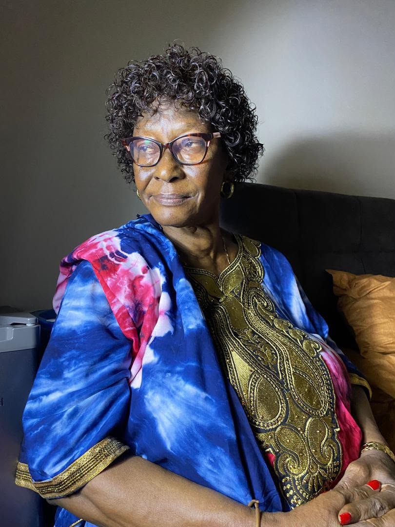peroluwara1's tweet photo. 😭😭😭😭
Triste de vous annocer la mort de ma mère Jeanne Kamuena. Je suis sans voix et j'ai l'impression que le monde s'est arrêté. 
#Impuissance #Tristesse #Déchirement
😭😭😭😭😭😭😭 https://t.co/vaFDKgKWAb