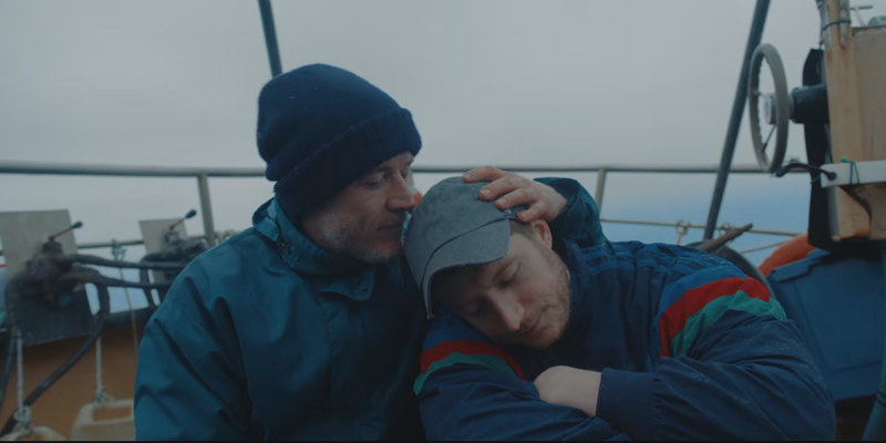 QueerPlusUp's tweet photo. 北ウェールズの海辺、漁師と青年の恋を描く英国映画『On the Sea』
https://t.co/9ViGjn0j09
#OntheSea
#BarryWard
#LorneMacFadyen
#LGBTQ https://t.co/nzF61WDVrV