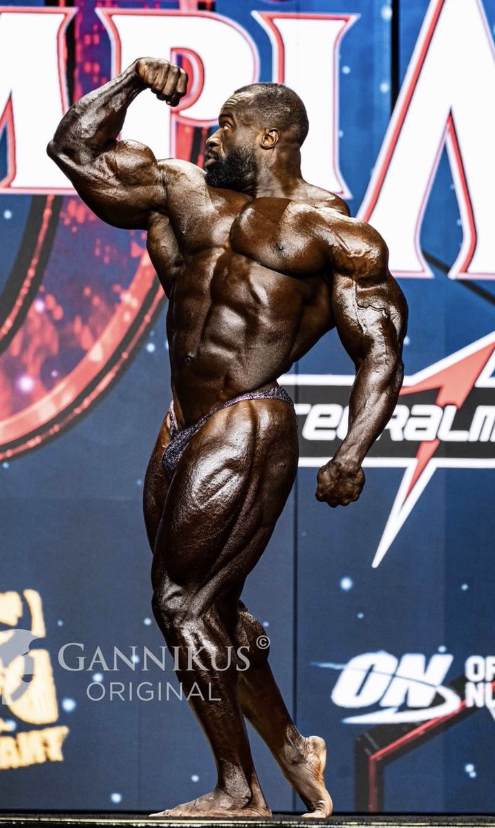 BBSchizo777's tweet photo. The best physique hands down https://t.co/ngmkdezYEw