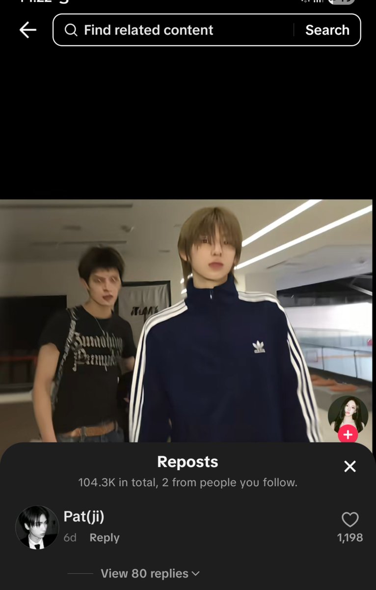 ryuverse52's tweet photo. My boy homosexual asff😭😭 https://t.co/WcqvDwjZok