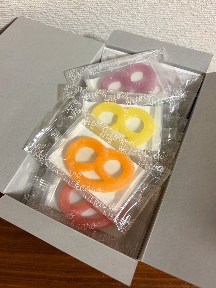 oryouri_38's tweet photo. 前にお土産で貰って美味しかったので、グミッツェルを箱買いしてみた https://t.co/i15p2cm8X4