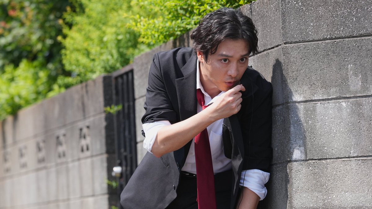 UtaKanai's tweet photo. 皆様、7月26日の初回からここまでお付き合いいただき誠にありがとうございました。
一旦山ノ道署ともお別れです。
また会えますように。

ここに来て私が撮ったクランクインあたりの渡部秀くんのエモい写真置いておきます。

最終話まであと3時間。
とその前に秀くんが23:45からインスタライブやるってよ？？
インスタライブって難しいの？

#キスは捜査のあとで 
#キスあと