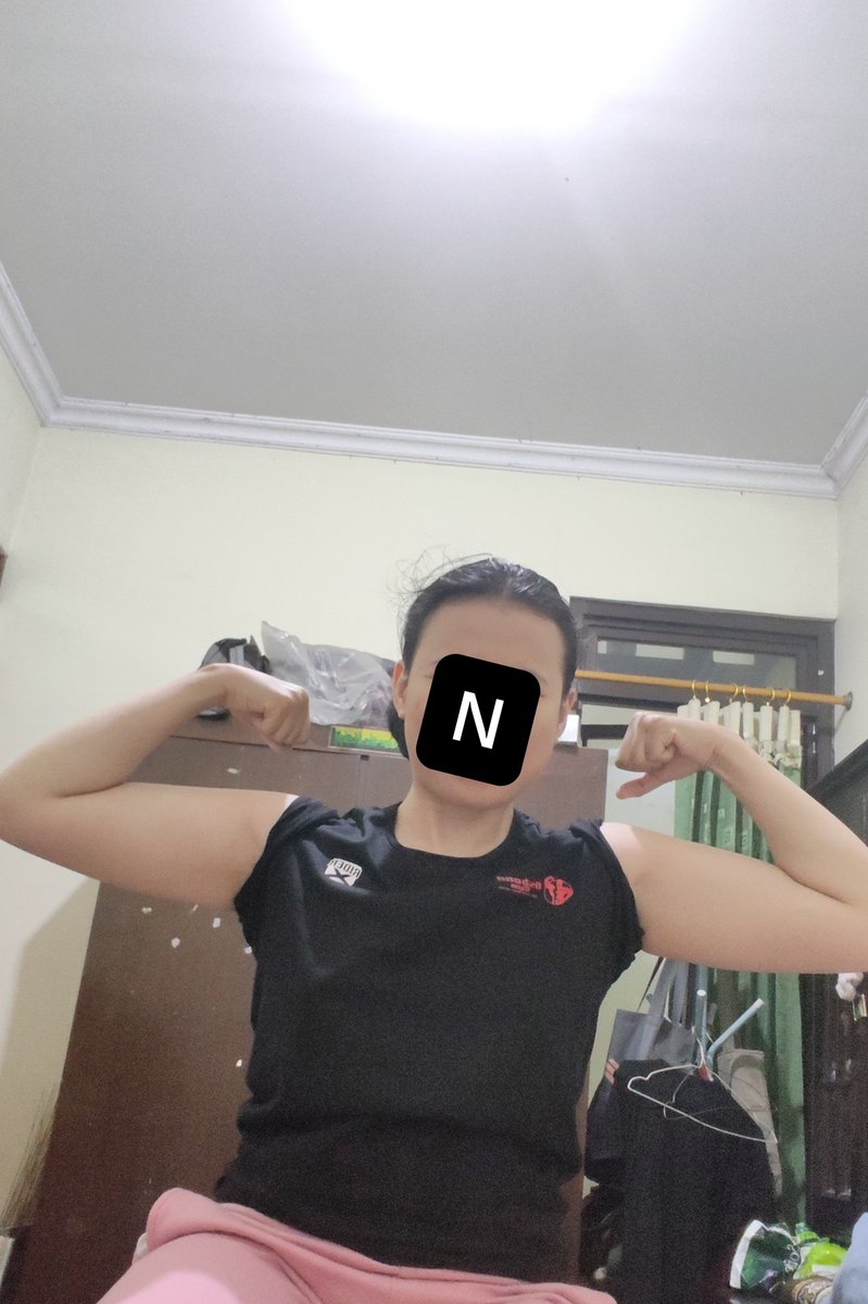 forrealmeh's tweet photo. Segede kepala lengannya wkwk https://t.co/KxTOg7bGR4
