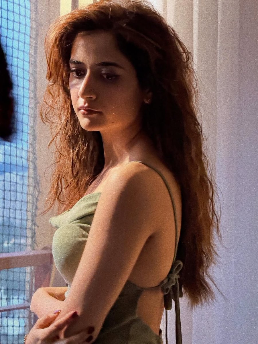 Anjuoffl's tweet photo. Ashika Ranganath 💚😍🔥🫰🏻 https://t.co/gYkVvmjeqD