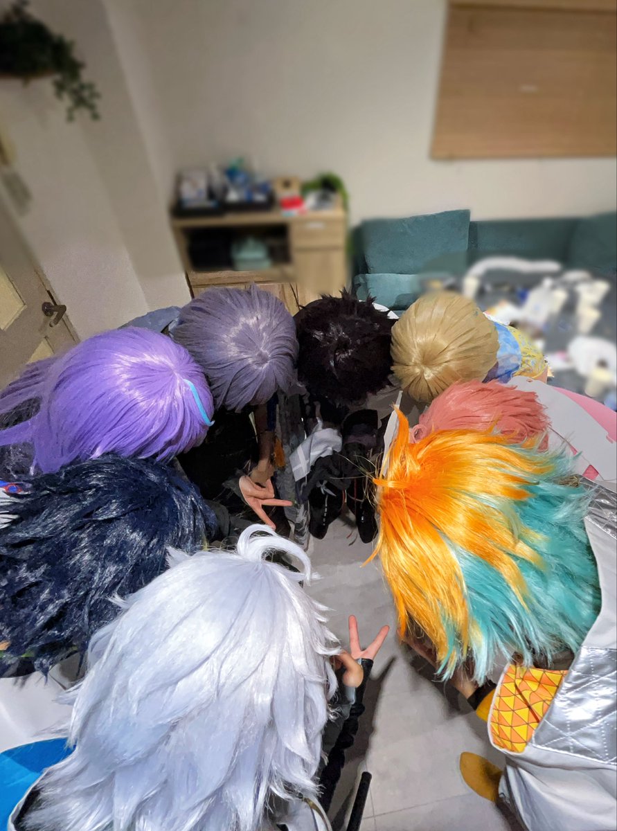 sabrou_53_cos's tweet photo. お久しぶり🥷🔫！！
つ🅰️でタコパしてた🐙🍴
はいちゅーチョコ焼きが一番まずかったでつ
#めちゃゲテモノタコパ0927 https://t.co/7cEp65evYk