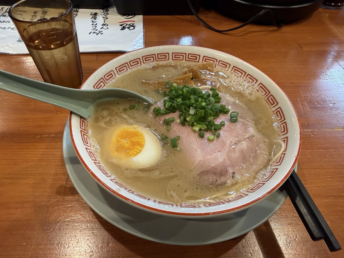 ginpele's tweet photo. 久しぶりの博多一路 https://t.co/urhrsEQL5b
