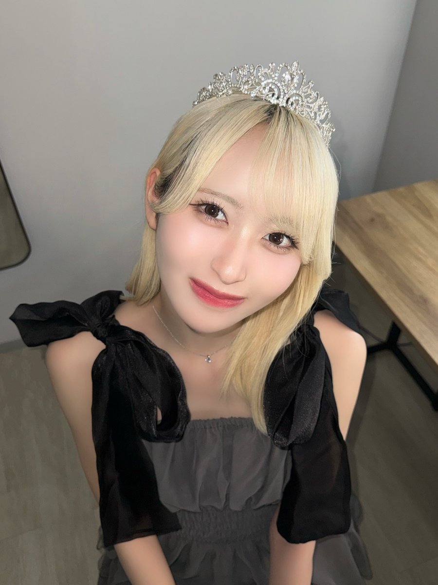 kawanagonatsumi's tweet photo. 21歳もよろしくね💍 https://t.co/LvOk5LnAr5