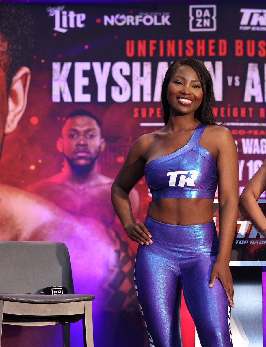 FoshPosh's tweet photo. Top Rank Photos #toprank #fightnight https://t.co/PCSTlHVGxU
