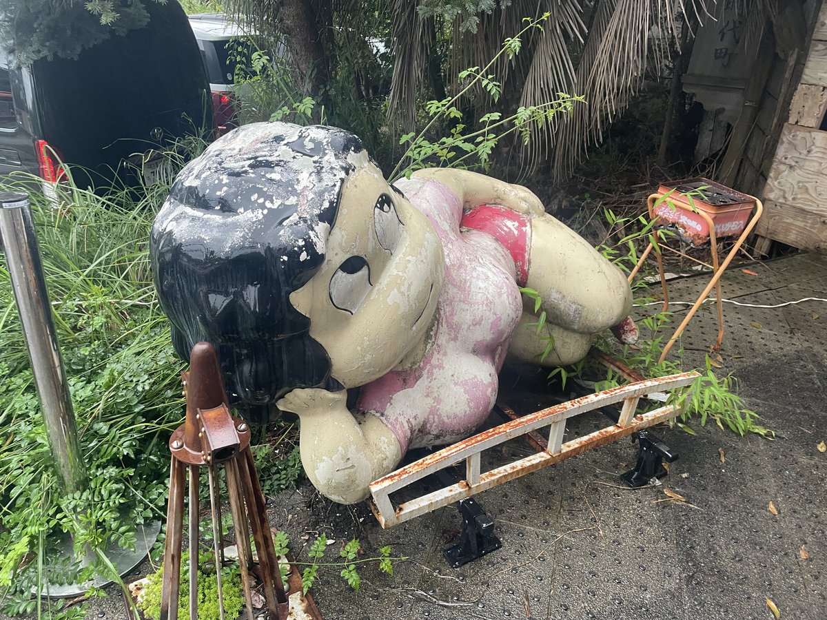N24521031's tweet photo. ビバ、念願の…
怪しい少年少女博物館へ…🐧🎩

最初で最後に行けて良かった😭

この機を逃しては絶対にならぬ…！
と、26日に岡山からどんぶらこ〜と駆けつけました🍑笑

入り口のセーラちゃんが見えた瞬間、嬉しくてついついニヤけてしまったのは秘密…🤫

#怪しい少年少女博物館　
#セーラちゃん https://t.co/mHzAepah1J