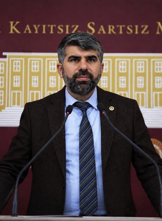 elifideali's tweet photo. 🔴 HÜDA PAR Milletvekili Faruk Dinç:

“Eğitim sistemi eğri bir tornadır. Eğri tornadan doğru sap çıkmaz!

Eğitim sistemimiz bize ait olsun. Bu neslin ruhuna, kalbine, kişiliğine, karakterine dokunacak bir eğitim sistemi olsun.” https://t.co/I8hiDkVLic