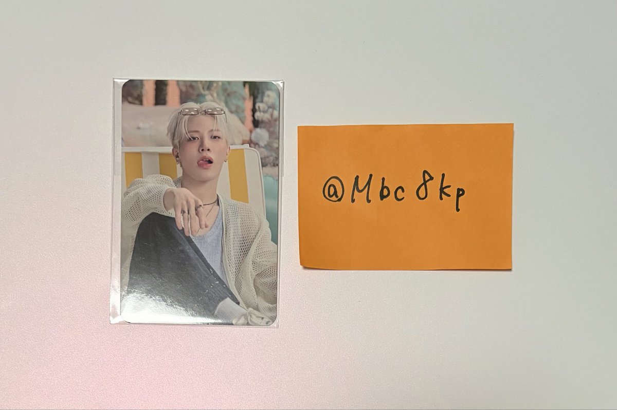 Mbc8kp's tweet photo. @kim__124 検索から失礼します🙇‍♀️
同種ジョンファン所持しております。
ヨシとの交換、可能でしょうか？
よろしくお願いいたします。 https://t.co/ZvVaLyDlV1