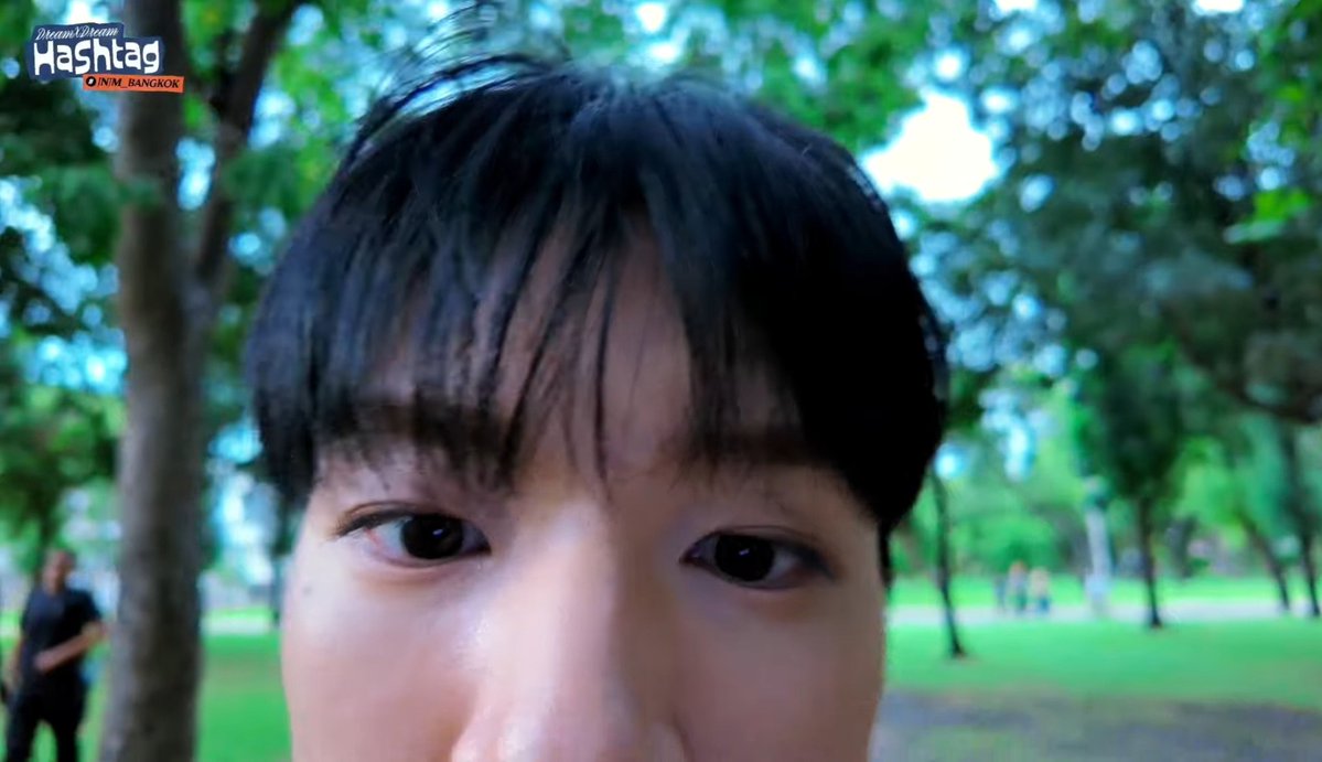 the813Degrees's tweet photo. เอ็นดูน้องถือกล้องเองมาก ดูมุมที่อ้วนถ่าย https://t.co/4GNUKCj32L