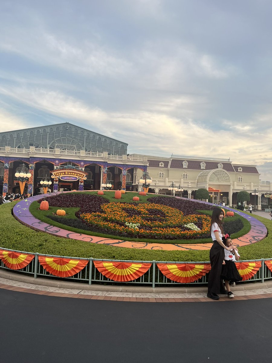 minminminamim's tweet photo. 楽しかったなぁ。
#東京ディズニーランド　#ハロウィン https://t.co/zh1frXM71S