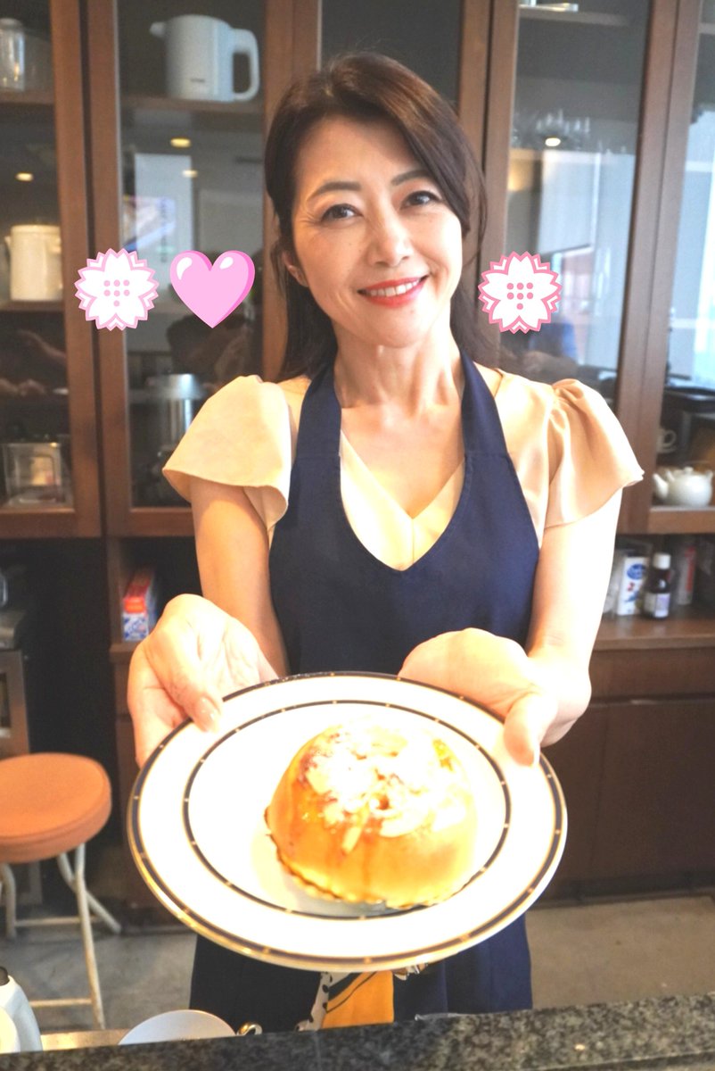 1969tomokunv2's tweet photo. ９月のパン教室①
今月も麻妃先生のおかげで美味しいパンが出来ました🩷
#北条麻妃
@makihojyo https://t.co/dHDHwc9Zn9