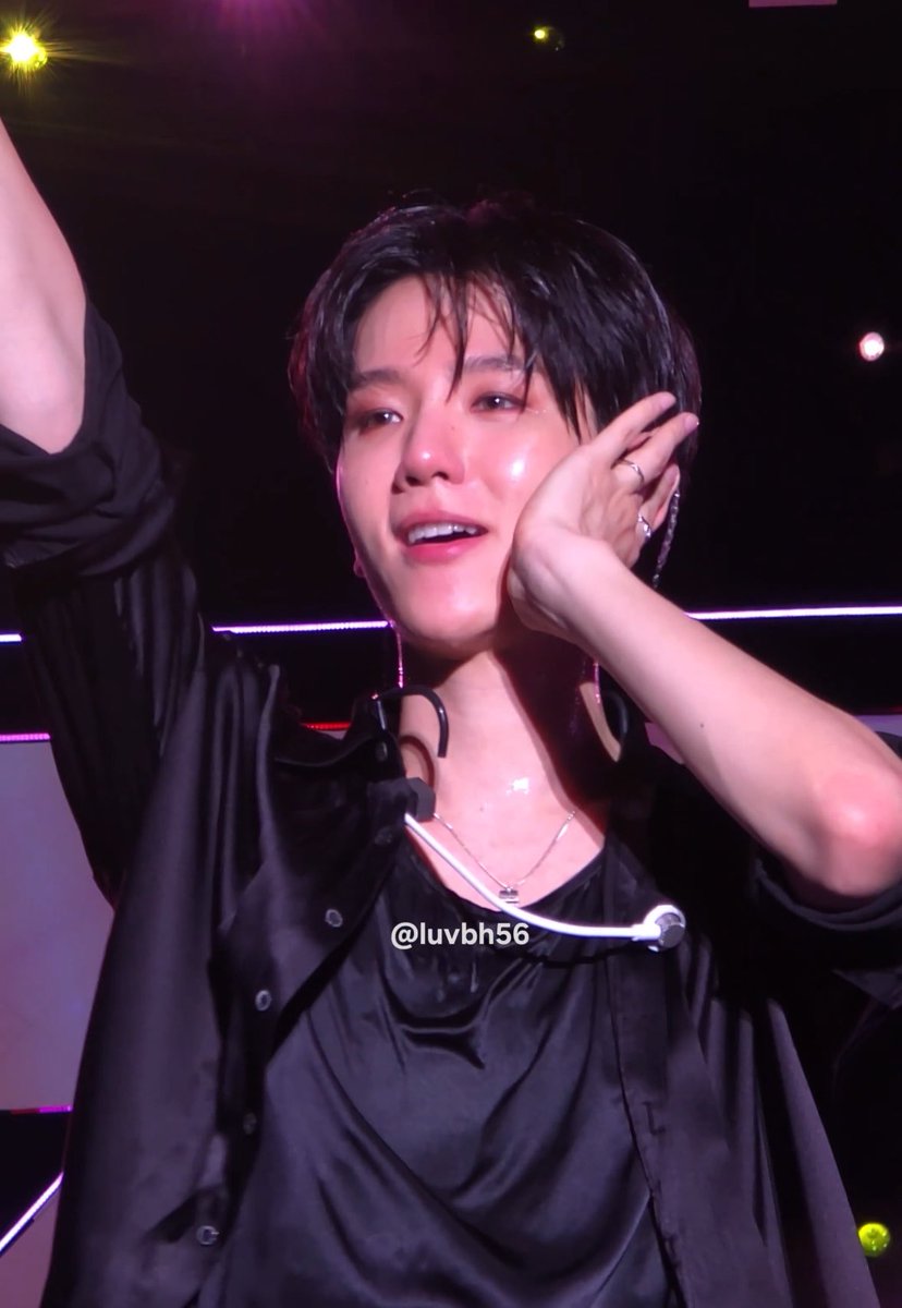 byunsouppp's tweet photo. MY BABY 😭😭😭😭😭 https://t.co/x8moaXo2OM