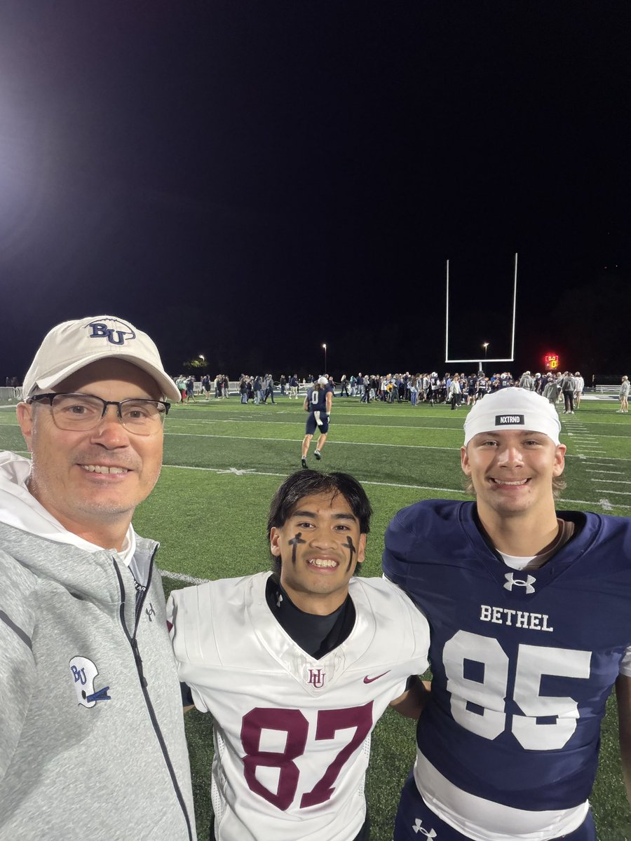 TimCoachc's tweet photo. Just a couple of @JagsFB alums playing ball on a Saturday night https://t.co/GmAQyDtNrB