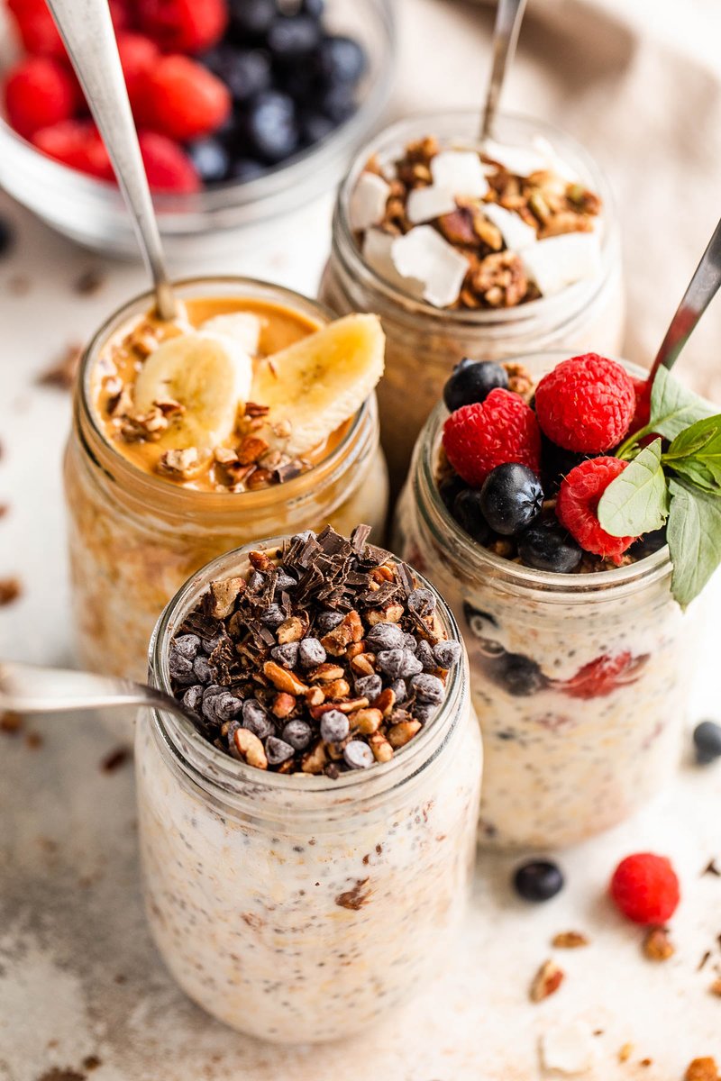 Diethood's tweet photo. Easy overnight oats made with a simple base recipe and plenty of flavor variations, toppings, and mix-in ideas. Prep these oats the night before, then refrigerate for an easy make-ahead #breakfast. #mealprep #recipes ➡️ https://t.co/aNRZ0Aq9xl https://t.co/XjzYu5o6Jy
