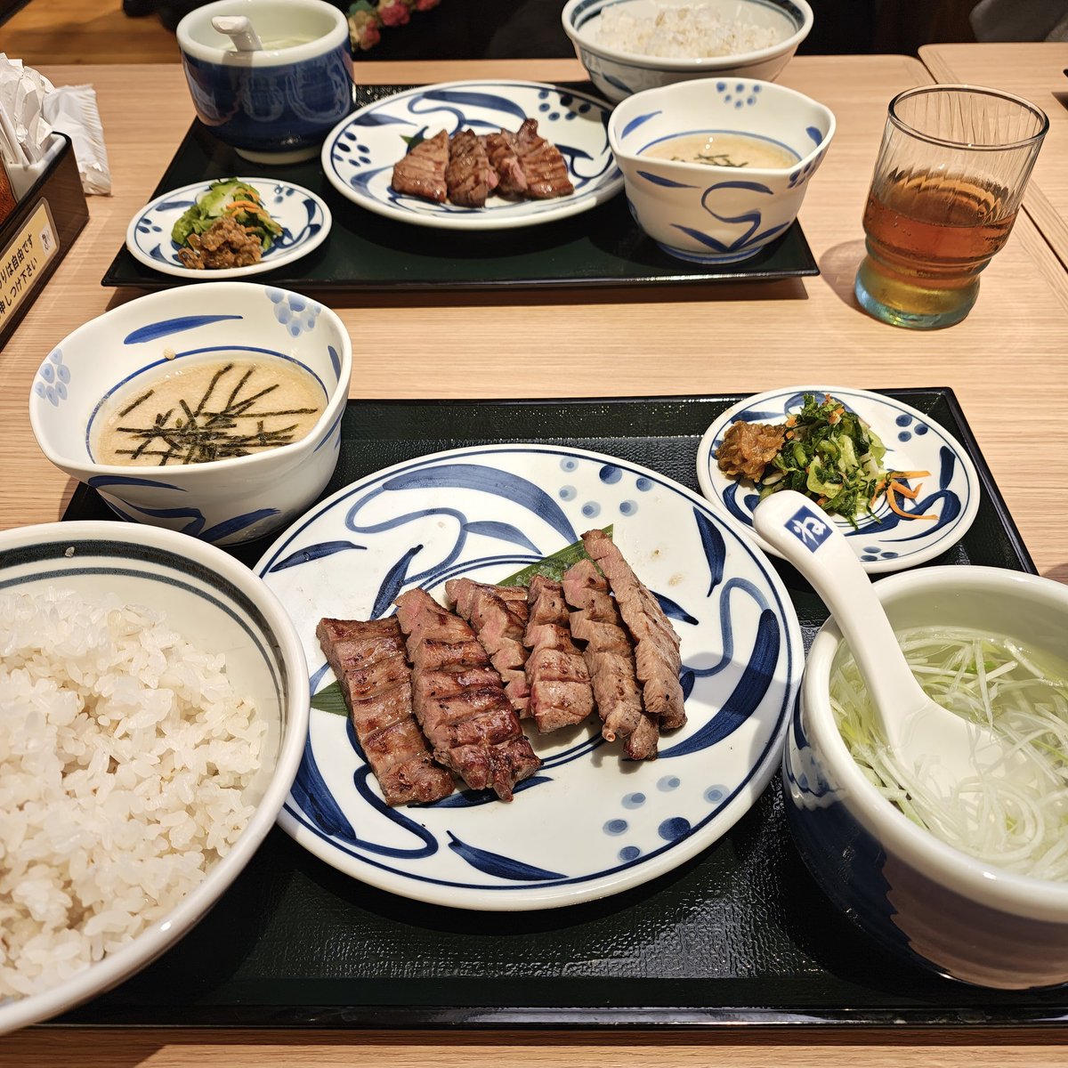 AyanARHA's tweet photo. 私が行きたいって言うたのにあれやけど、バスチーめっちゃ美味しいお店が元町にあるからまた行こ😙テールスープって一生飲めるよね🐮👅 https://t.co/7xKcgm7GYG