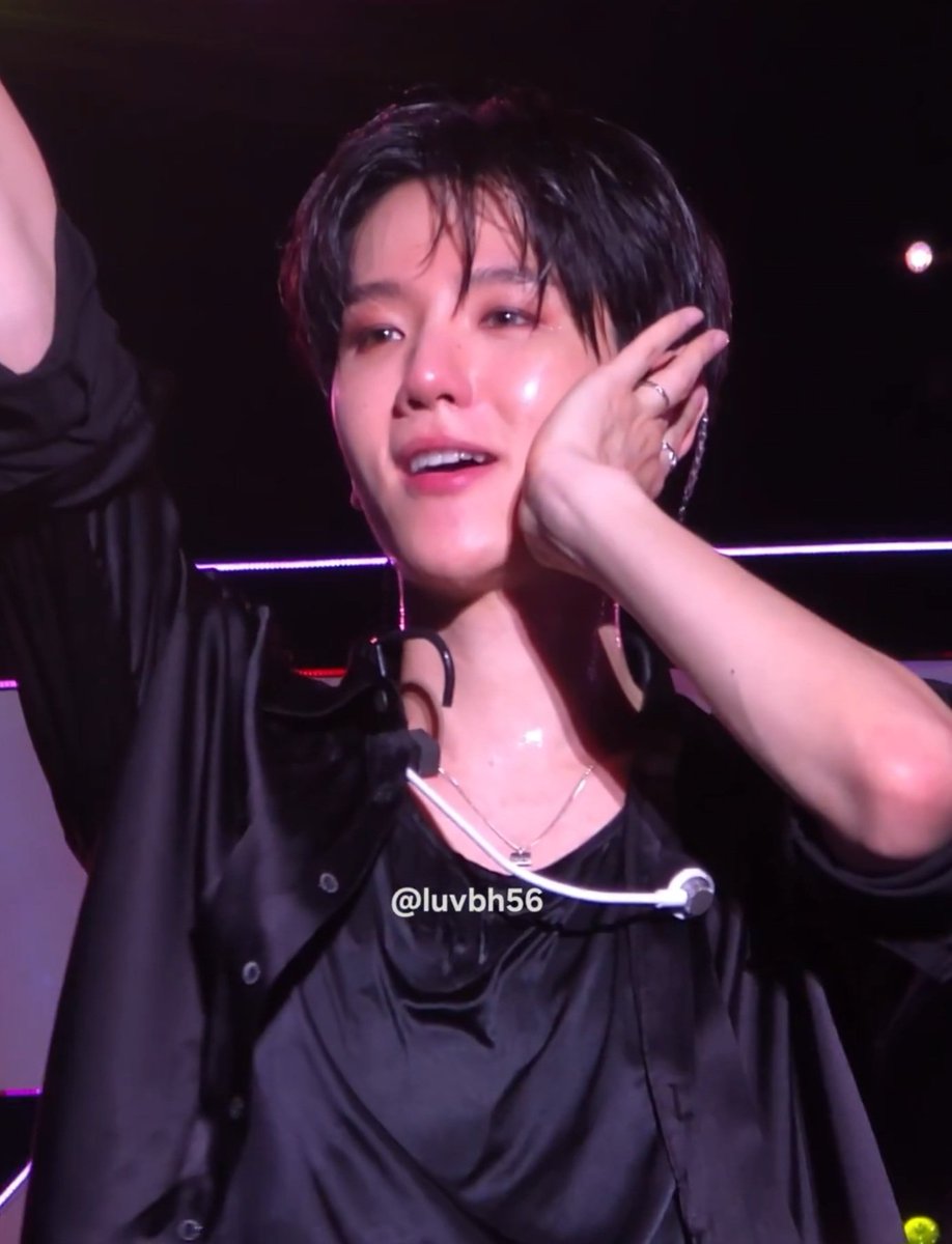 berrycdefg's tweet photo. 백현이는 무대에서 살아 https://t.co/lwV9M1fqXn