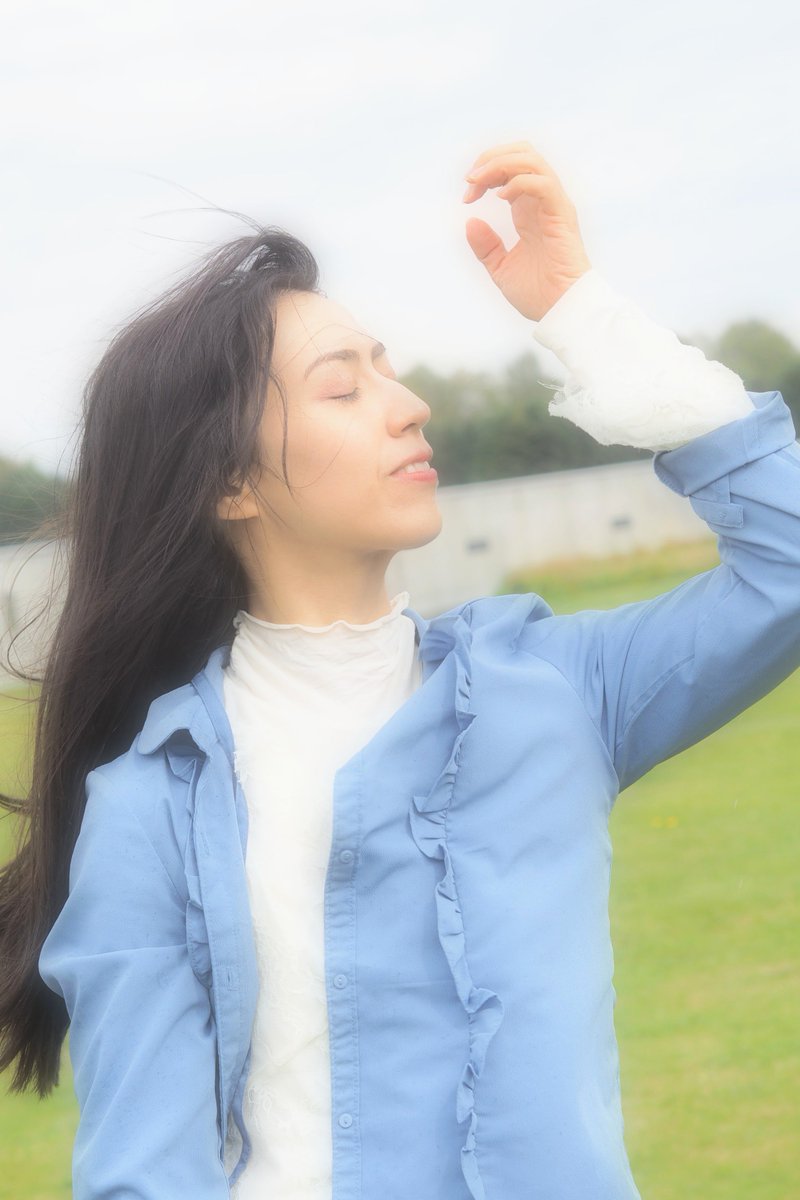GX100's tweet photo. とりあえず今日の撮影からの一枚
今日の撮影は曇天と強風で、ポートレイトに向かない条件でした。雨が降らないことだけが救いでした。
#ファインダー越しの私の世界 
#写真撮ってる人と繋がりたい https://t.co/RfcuzAl3ZU