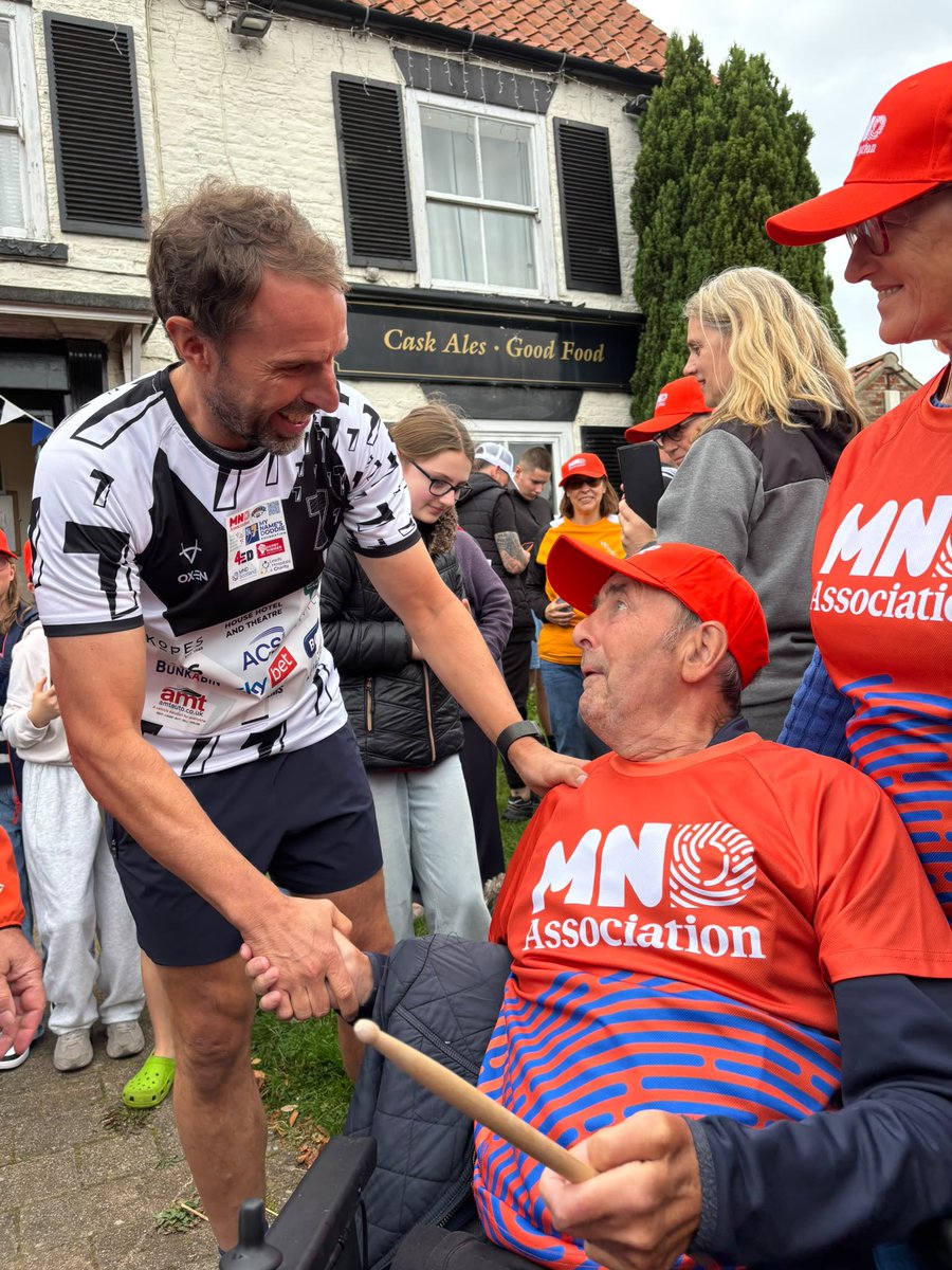 mndassoc's tweet photo. Big up Sir Gareth Southgate for joining the team on the next leg! ⚽️

Here is Sir Gareth with our next drum banger, Paul 🧡 https://t.co/eZyQEvY6dv