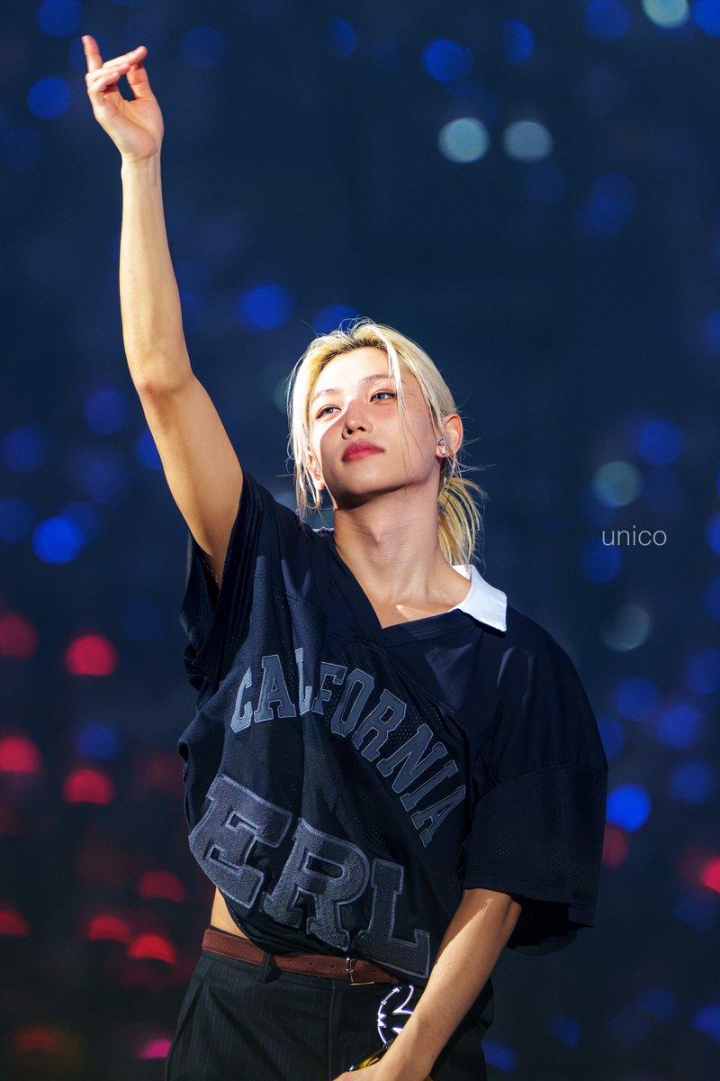 unico190402's tweet photo. 260919 Stray Kids RUN IT OSAKA D1  #straykids #스트레이키즈 #felix #필릭스 https://t.co/GBHkg3atHT