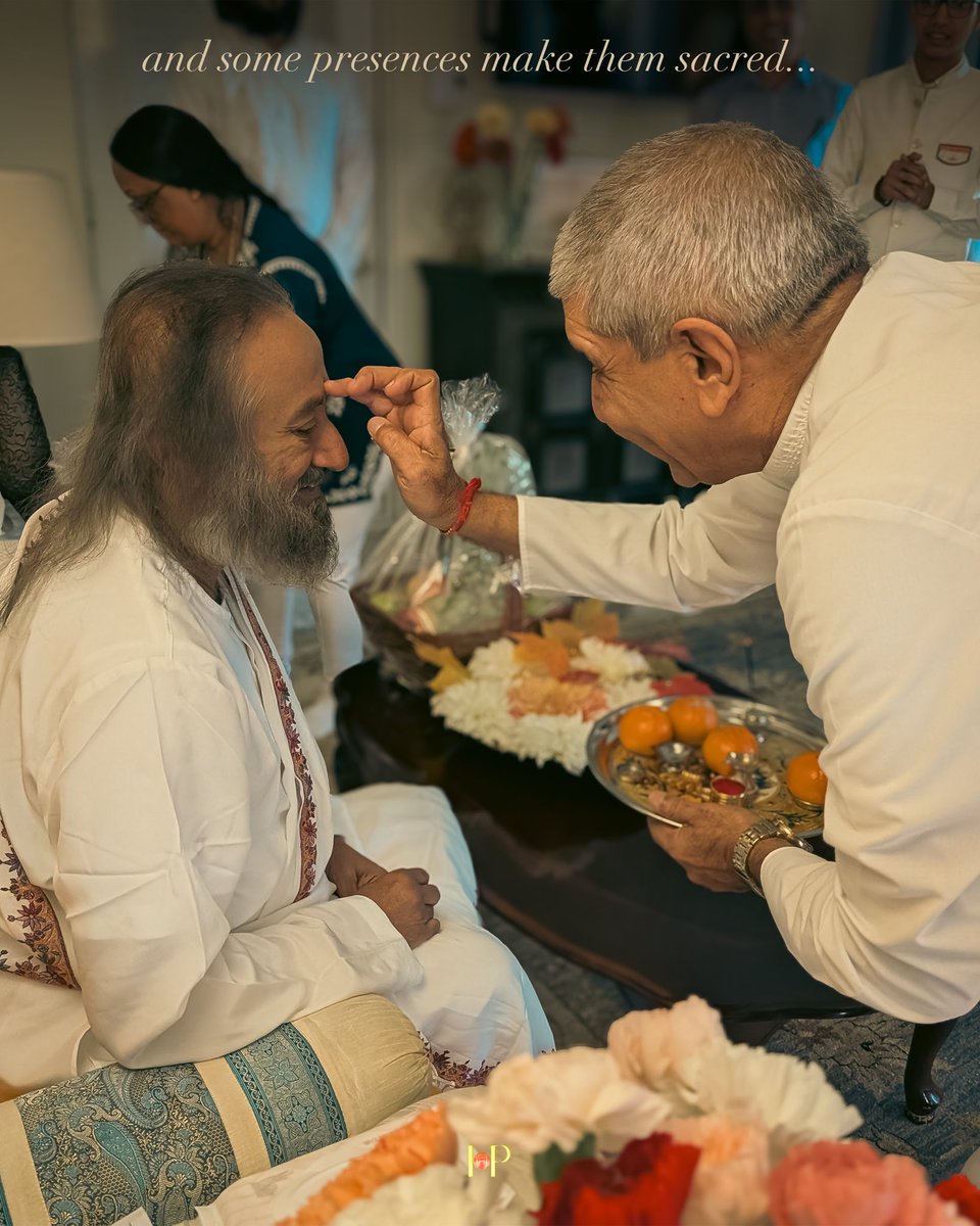 iHariPrabodham's tweet photo. A truly blessed and memorable moment for the members of Yogi Divine Society Canada – Hariprabodham Parivaar, as they had the opportunity to meet Gurudev Sri Sri Ravi Shankar Ji at his residence during his visit to Canada. 🙏🏻✨ It was a beautiful and heartfelt meeting filled with meaningful conversations, inspiration, and a shared vision of serving society.

Gurudev shares a beautiful and divine bond with His Holiness Prabodhjivan Swamiji Maharaj, and his work and wisdom have inspired countless people around the world. We, too, feel deeply inspired and guided by Gurudev’s wisdom and his vision of spreading spirituality, compassion, and selfless service. During the meeting, our members shared the vision of Yogi Divine Society Canada, the teachings and mission of Prabodhjivan Swamiji Maharaj, and the various initiatives being undertaken for youth engagement, spiritual growth, community building, and social service.

Grateful for this divine opportunity to connect, share, and receive the blessings and inspiration of Gurudev. May we continue to learn, serve, and work towards creating a positive impact in society. 🙏🏻✨(1/2)

#YogiDivineSocietyCanada #Hariprabodham #PrabodhjivanSwamiji #Gurudev #SriSriRaviShankar