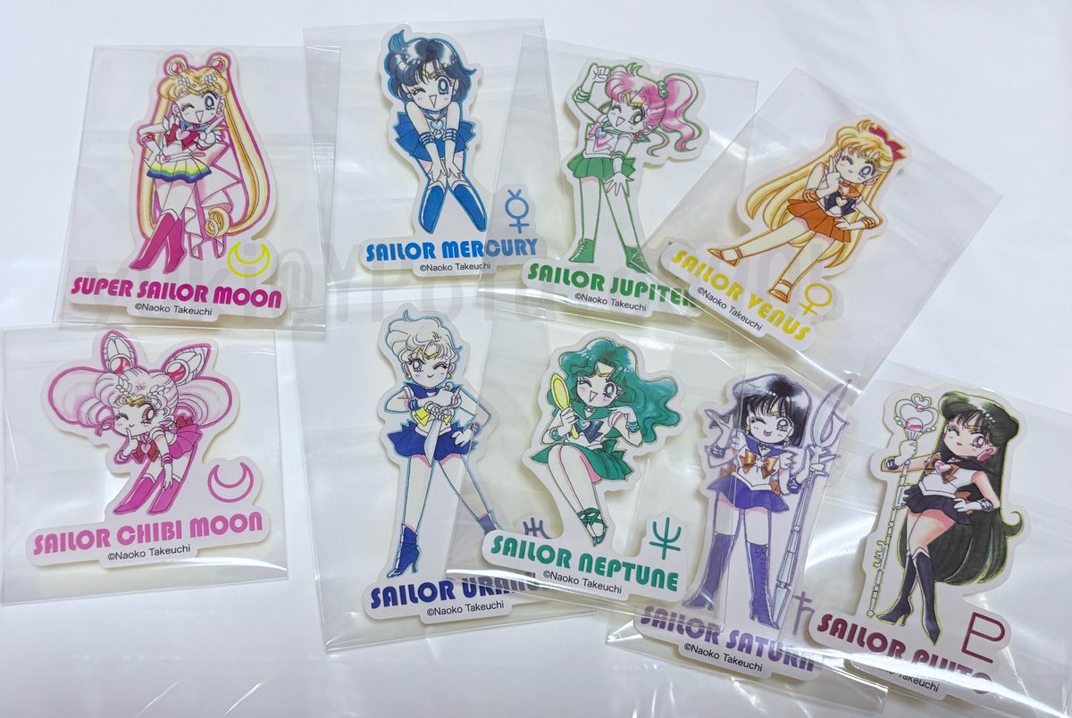 YPotato0905's tweet photo. STSTでちょこちょこと集めてるストアオリジナルステッカー、あとマーズだけなんだよなぁ。
ムーン自引き出来たしコンプしたい。
あとジュピターはもう1枚欲しい。 https://t.co/73yu003Ui7
