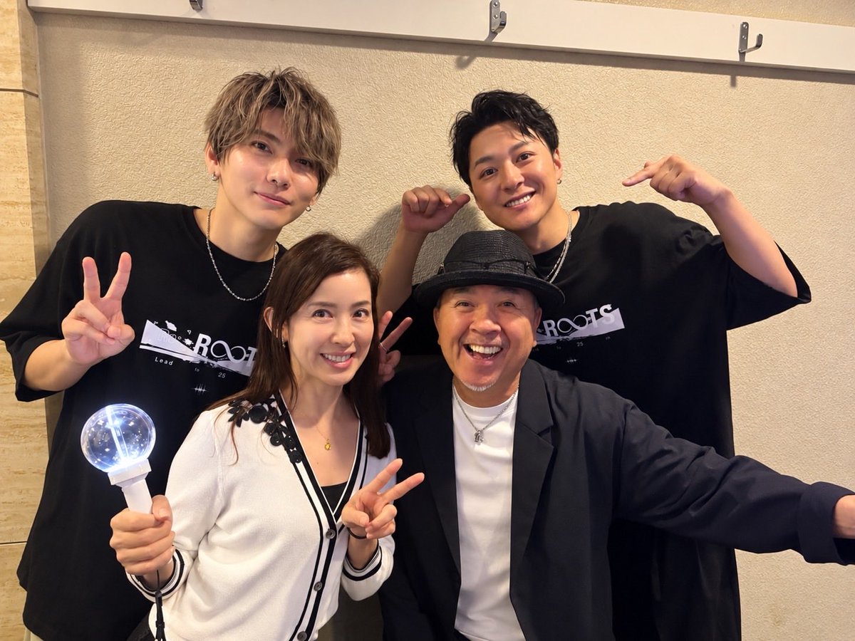 Shinya_T_Lead's tweet photo. 「Lead to 25th - Re:ROOTS -」@ I'M A SHOW 🎪
各地からお越しくださった皆さん、たくさんの盛り上がりをありがとうございました！

そこそこお久しぶりの曲や、20年越しにデータが見つかったある曲のリミックスなど、今回はいつにも増して新旧幅広く織り交ぜたセトリに。

歌いながら、これまでのいろんな景色を思い出して、感慨深かったです。

一緒に楽しんでくれてありがとう🔥
ご結婚30周年を迎えられた枝豆さんご夫婦も来てくださって、嬉しかったです🫶🏽

次は10/17(土)@大阪！

ライブハウスならではの距離感を楽しみながら、音圧強めの曲を中心に攻められたらと思っています🔥

ぜひ遊びに来てください！！