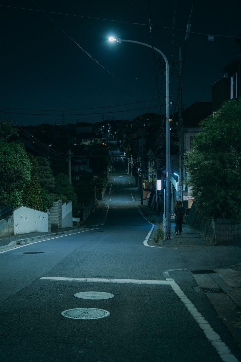 imari33_photo's tweet photo. Chill night vibes in Japan https://t.co/rR2OTFTAMl