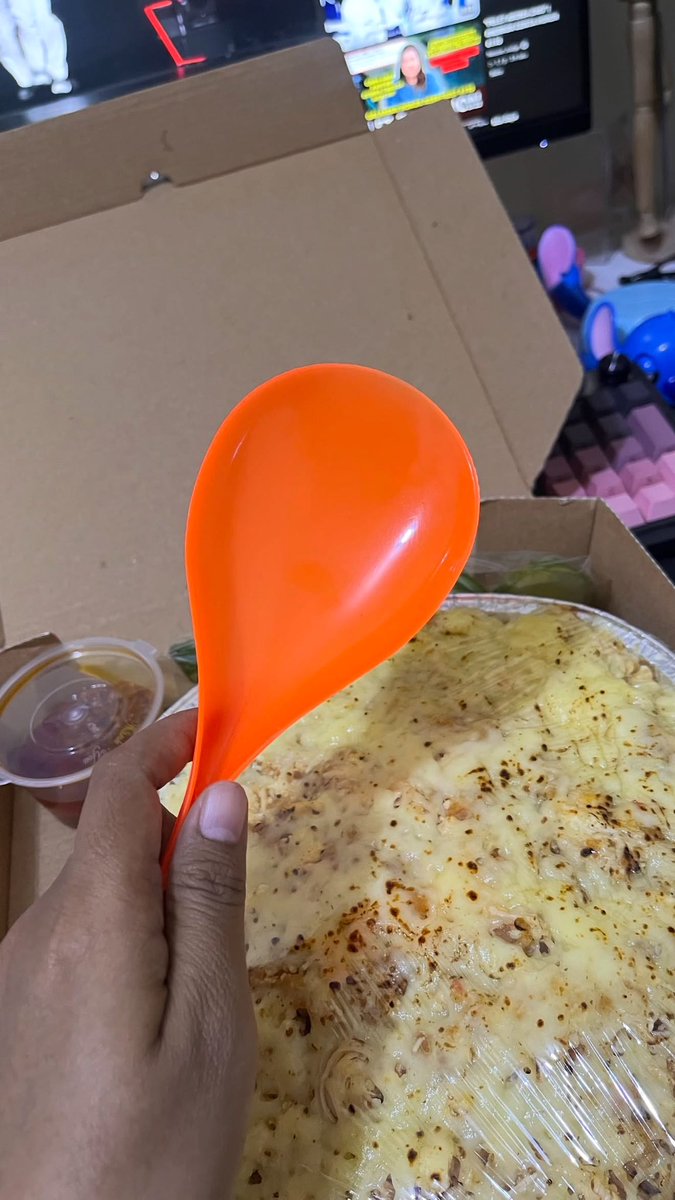 sawkamowto's tweet photo. JUJUR GA ESPEKK GEDE PUOLLL PLUS DAPET CENTONG ORENNNNN 

SUMPAH INI ENAKKKKK BANGETTTTT🤤🤤 https://t.co/wdHcLh0Vso