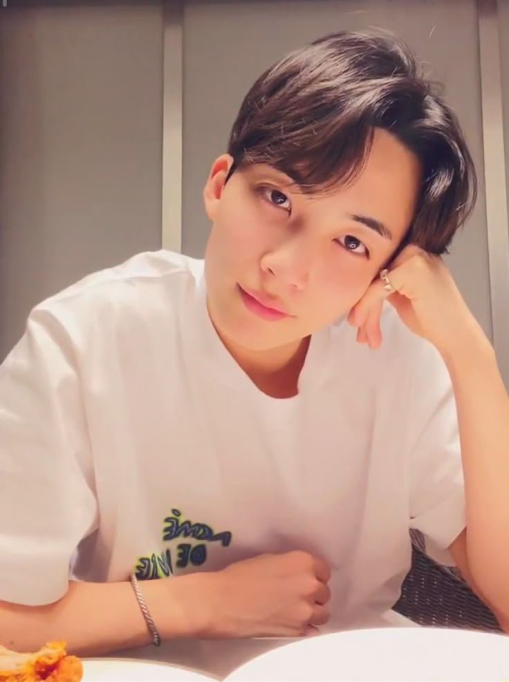hyunaabee's tweet photo. 🌷 GIVE AWAY ALERT 🌷

dlm rangka bday pacarku (jeonghan) bbrp hari lagi 😘

🎁: 1 cheers totepack for 1 lucky person

rulesnya baca baik2 di pic yaa ^^

end: 30 sept, wish u luck 😉🍀

(ini kecepetan bgt sbnrnya tpi waktunya terbatas biar dpt harga spesial 😭🙏🏻) https://t.co/bRHkevBy1L