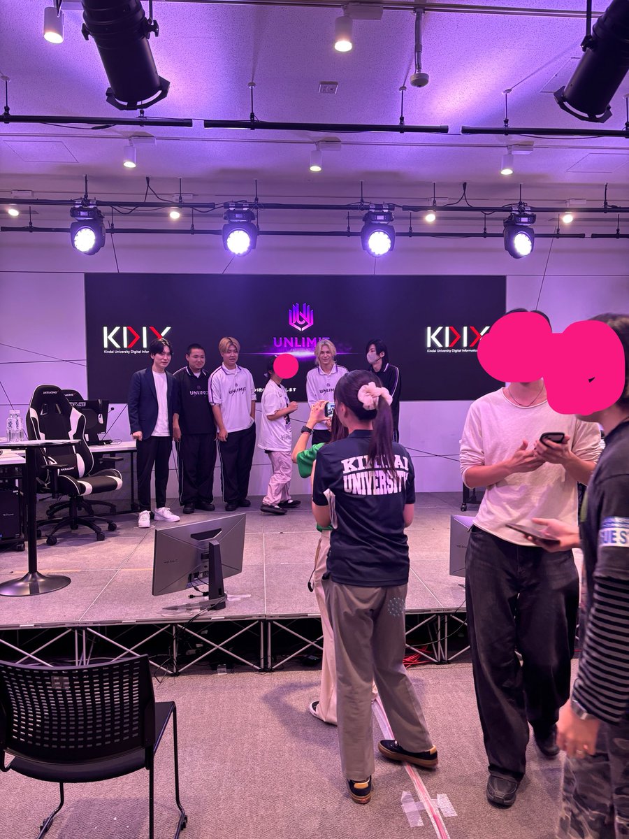 himeme_ppp's tweet photo. 明日額縁🖼️を買って来て飾ります❣️
家宝✨にします！娘に当ててくれてありがとうございました😊まだ中1の娘ですが競技が大好きで毎日apexしています❗️今💎4✨UNLIMITさん応援📣してますよ💖ラムネッシーにも触れて頂いて感謝✨札幌行きます！
@Peace17_yt 
@yulariman 
@Xtsuvi 
#UNLIMITwin https://t.co/GMsXrB5Lz5