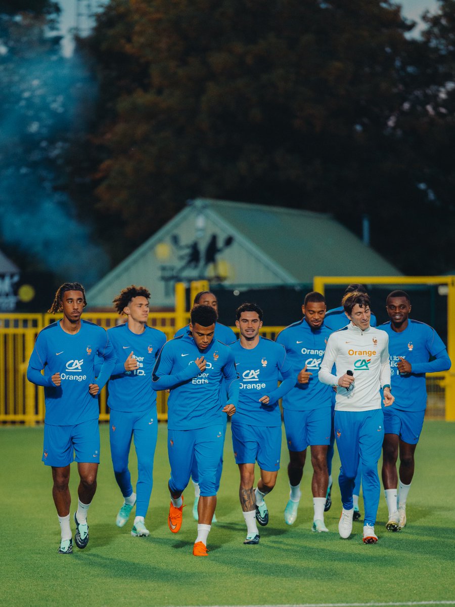 equipedefrance's tweet photo. On se prépare pour notre deuxième rencontre face à la Belgique 🇧🇪👊 https://t.co/VN1ifjlw5F