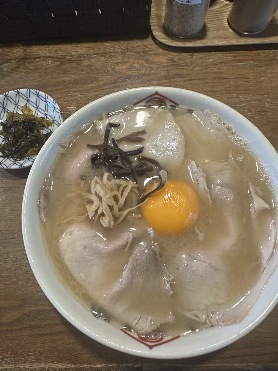 3iland1's tweet photo. バスケ前🏀
うどんとラーメンが美味しかった🍜
長崎とは違う出汁、スープで美味しかった👍
#いっけんや
#うどんのこどん
#佐賀グルメ https://t.co/rORYI7fyLL