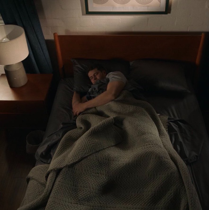 buck4brains's tweet photo. buck yearns to be the little spoon<3 https://t.co/1DDnL3TKYL