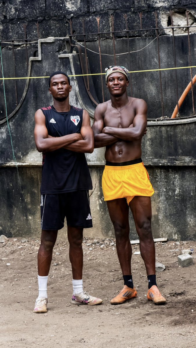 IamBhassan's tweet photo. Had an intensive session with this dawg 🔥 trust me the level is high!! Everybody is hungry 💪🏽⚽️🔥 https://t.co/Rvkg9K6VgO