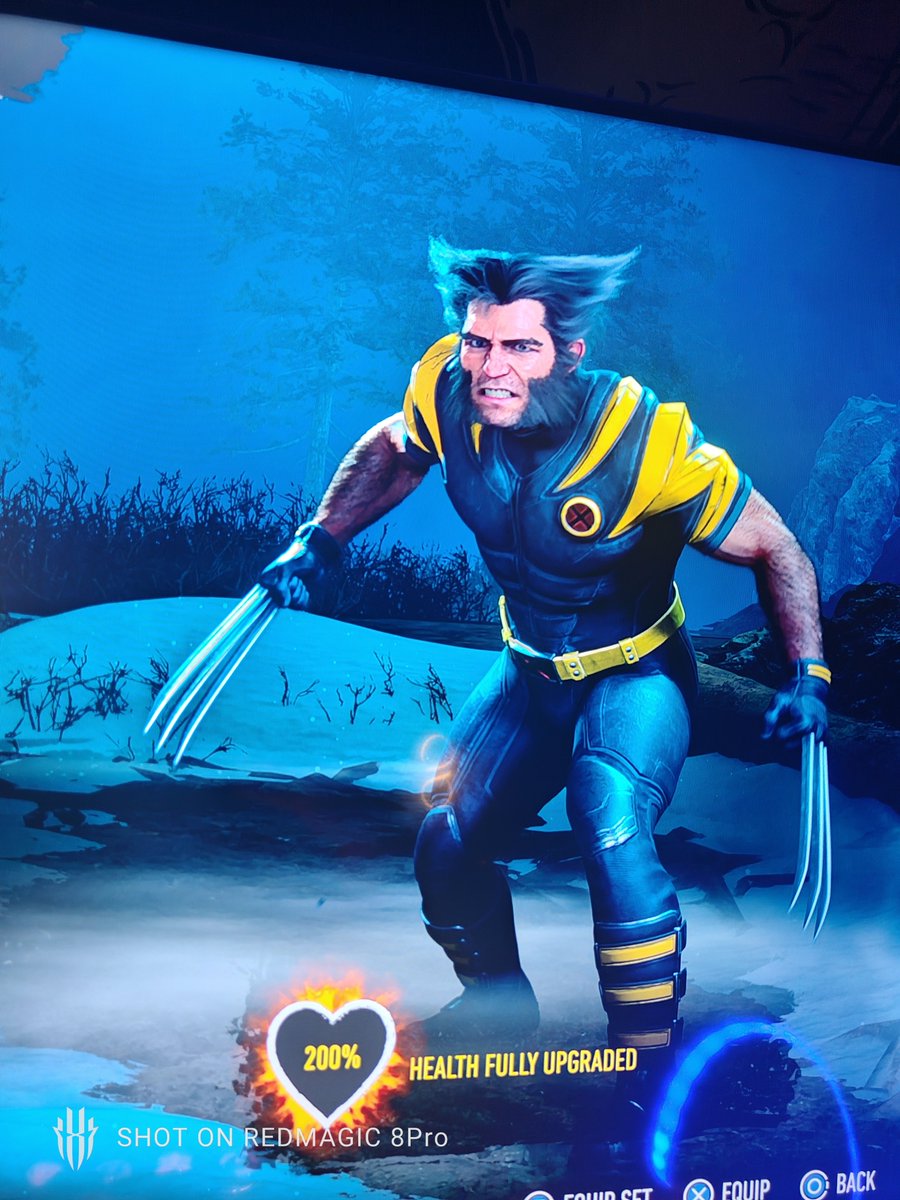 FriedSoySpam's tweet photo. @TheAgentOfDoom Don't mean to bother U n be off topic but can U tell Insomniac to add an toggle option for Wolverine's funky hair,I wanna wear these suit but not a fan of the hair, prefer the brown short hair cuz he looks so good with it🙏🙏🙏 https://t.co/1FpmMNGxFk