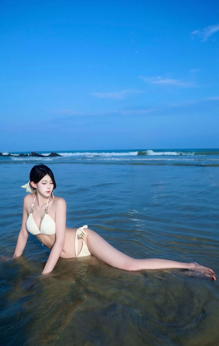 Alexey60730494's tweet photo. 抖音两次违规真发不出，只能推特发了...           

               开脱！！！开脱！！！！        

                        上供！！！！ 

  Luo照 锐评一下不许说我🐻黑！！！ https://t.co/5Qy9EvIBOB