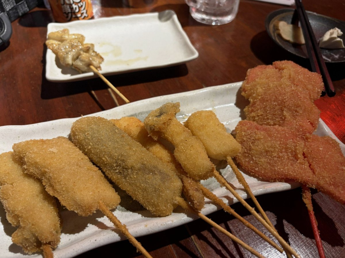 sineterapiblog's tweet photo. 北海道の室内暖房で肌がカピカピになったから久しぶりに韓国の濃厚なシカクリームを塗りたくって寝たら、翌朝のモチモチ感が復活した！外の冷気と室内の乾燥のギャップがすごすぎるから、やっぱりこの季節の北海道には高保湿な韓国スキンケアが手放せないと痛感した。 https://t.co/1fMXy4s5S1