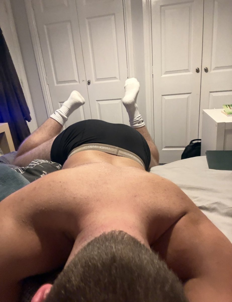 isaacjxmesss's tweet photo. boy butt for your sunday https://t.co/Qv2I8JK1m3