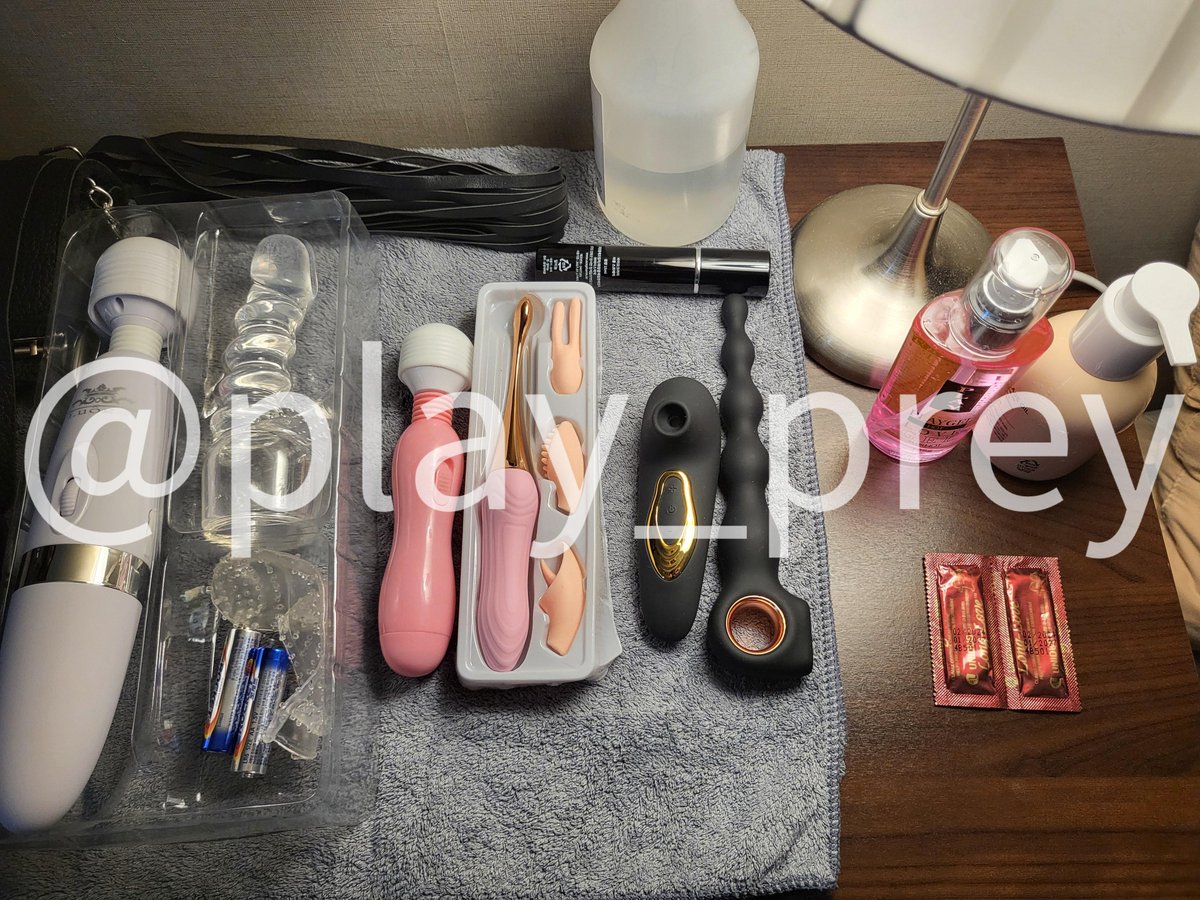 play_prey's tweet photo. 잘로베스, 우머나이저 등 기구 많아요. 경험하러 오세요 https://t.co/JsWvBJQZf1