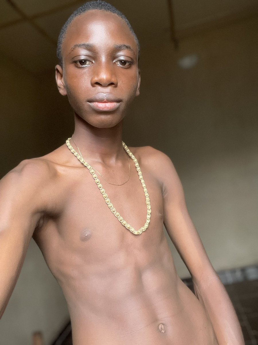 vickyovez's tweet photo. If I should slap your mom… what is your next move 😂 https://t.co/1yCIl6QS8s
